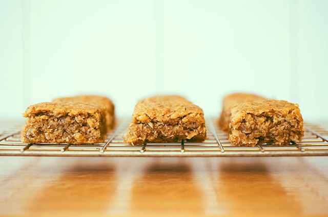 The No-Grain Apricot Energy Bar