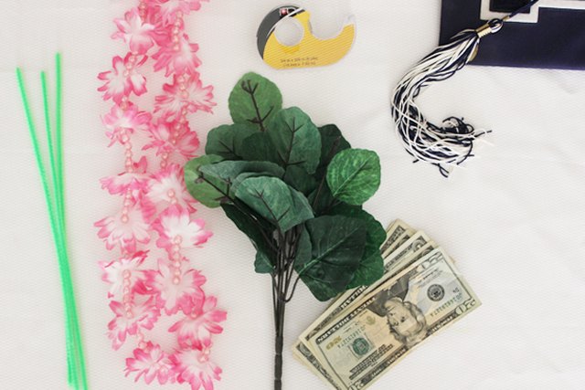 How To Make A Graduation Money Lei With Pictures Ehow - 