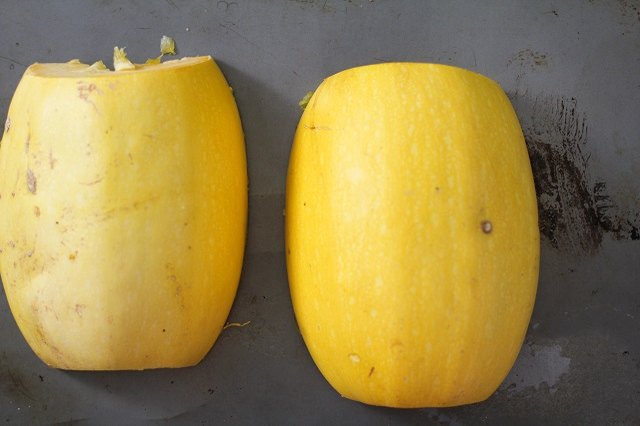 How to Roast Spaghetti Squash (with Pictures) | eHow