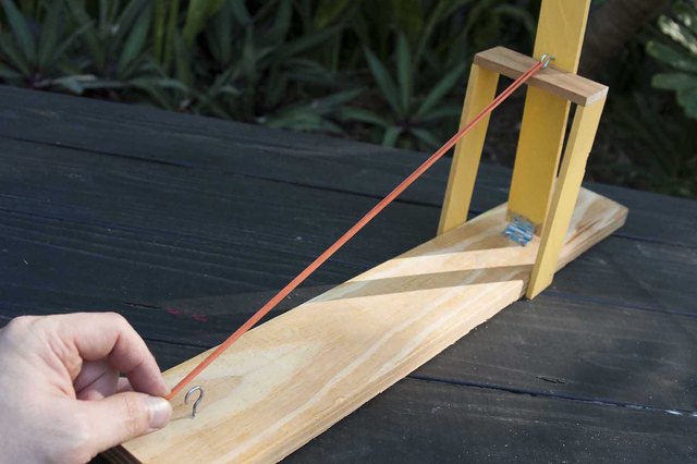 How to Build a Catapult for a School Project (with Pictures) | eHow