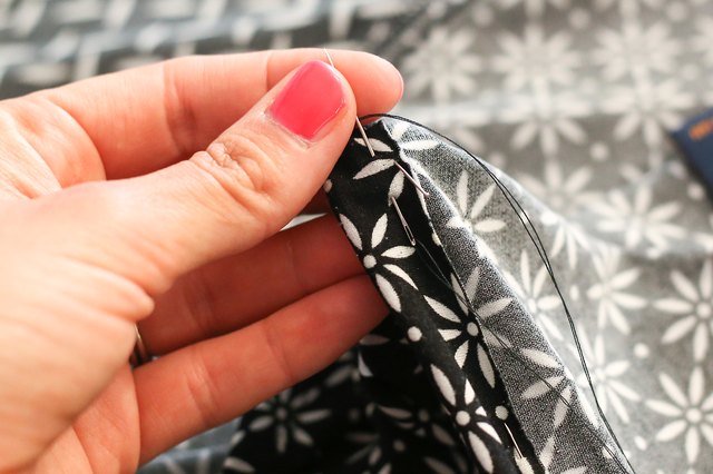 How to Sew a Ripped Seam (with Pictures) | eHow