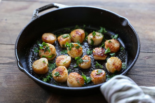 How to Cook Frozen Scallops in a Few Easy Steps | eHow