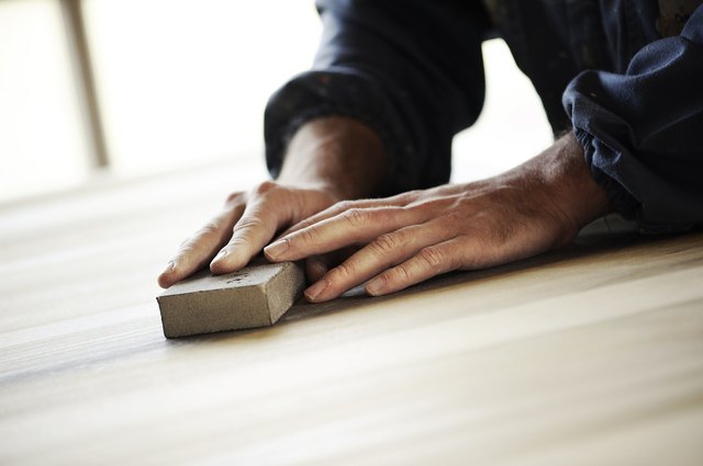 How To Re Old Oak Furniture Ehow Clean Off Dirt And Wax
