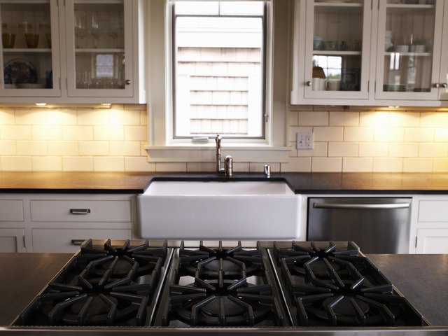 How To Make A Kitchen Island With Slide In Stove Ehow A Slide In Stove An Island Has No Back Rise