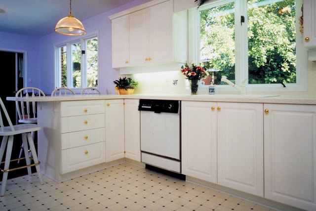 Can You Install Linoleum Over Carpet Padding Ehow Linoleum Needs A Flat Solid Surface For Installation