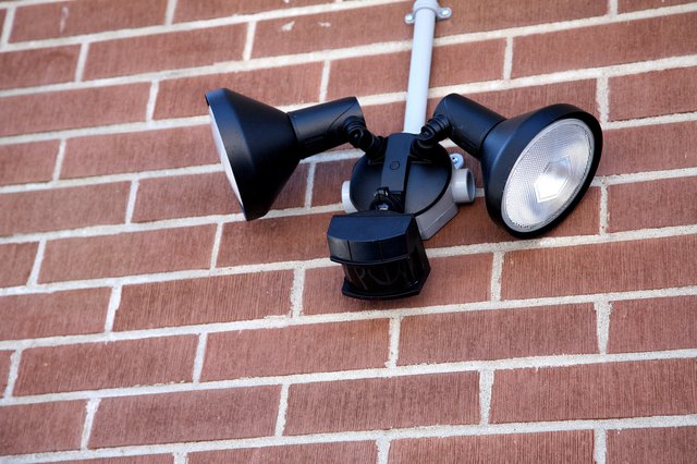 Does Temperature Affect Motion Activated Lights Ehow Motion Activated Lights Are Often Affected By Hot And Cold Temperatures