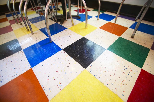 The Differences Between Asbestos Asphalt Tiles Ehow Floor Tiles Are Made From Various Materials Including Vinyl Stone And Ceramic