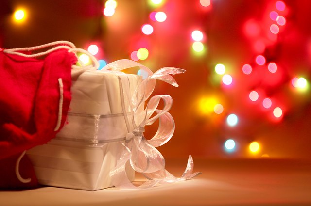 Christmas Gift Ideas For A 25 Year Old Male Ehow The Professional