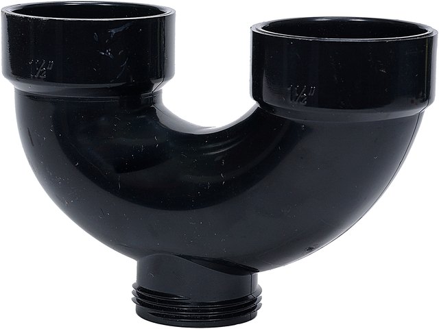 A Sewer Smell Is In My Basement After I Flushed The Toilet Upstairs Drain Traps Are Elbow Pipes That Hold Water To Seal Off Sewer Gas