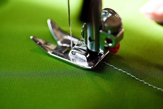 How To Thread A Sears Kenmore 40 Sewing Machine EHow Gorgeous Sears Kenmore Sewing Machine 5186 How To Thread A Sears Kenmore 40 Sewing Machine EHow Gorgeous Sears Kenmore Sewing Machine 5186