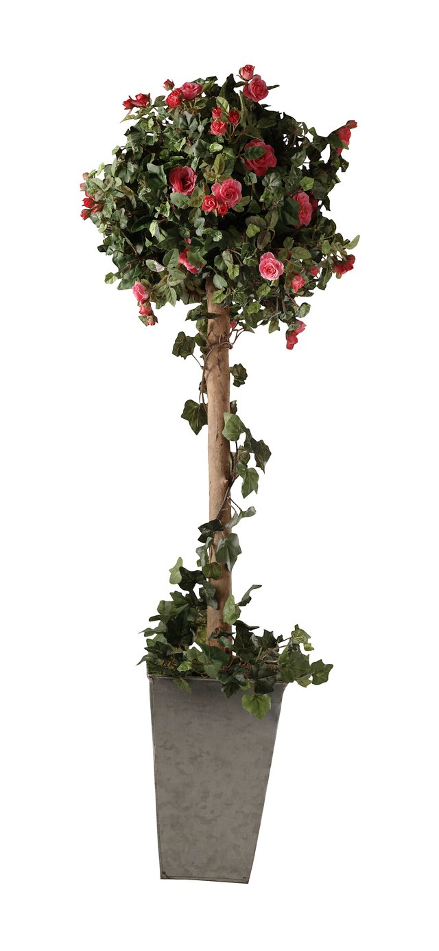 How To Make A Large Artificial Topiary Tree For Wedding Ehow Decorative Flowers Can Also Be Added To Your Topiary Decoration