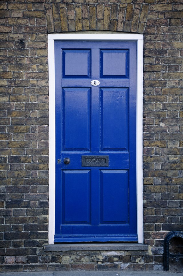 How Can I Seal A Painted Exterior Door Ehow Versatile Polyurethane