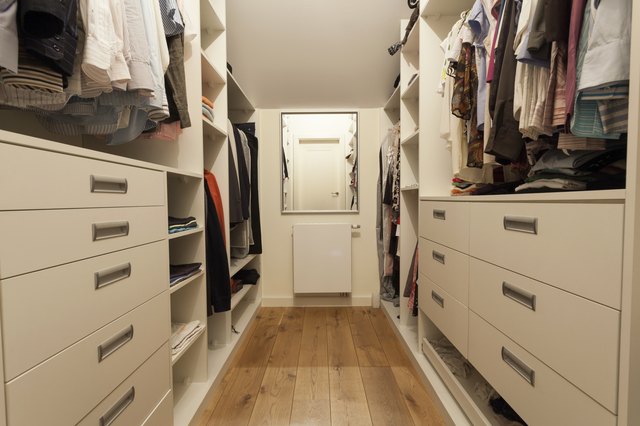 Closet Flooring Ideas Ehow Closet Flooring Ideas