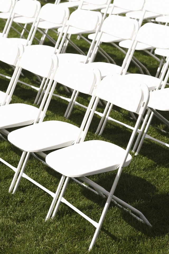 How Much Room When Setting Up Folding Chairs Ehow