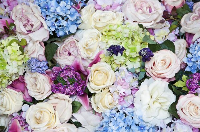 Wedding Colors in Shades of Blue and Purple (with Pictures) | eHow