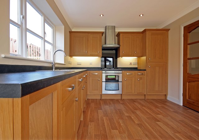 What Are The Benefits Of Melamine Kitchen Cabinets Ehow New Kitchen With Melamine Cabinets