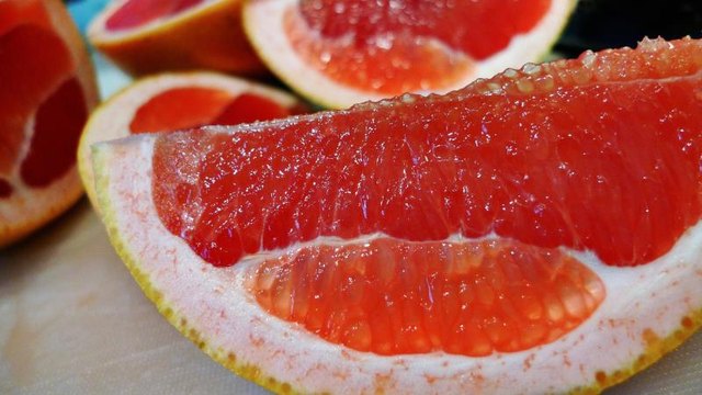 Freshly cut healthy grapefruit.