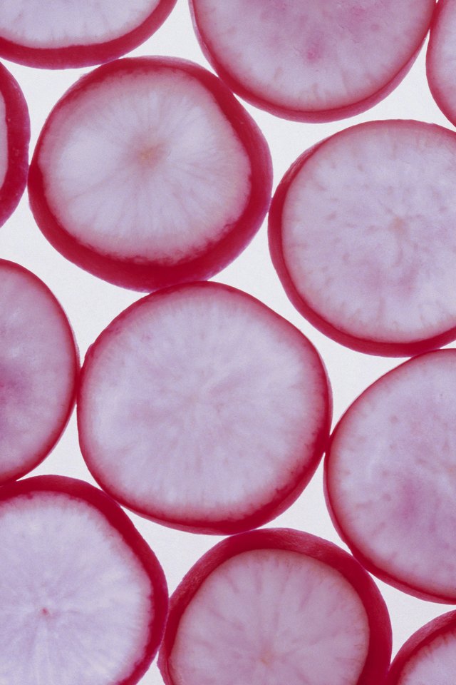 How to Keep Sliced Radishes Fresh | eHow