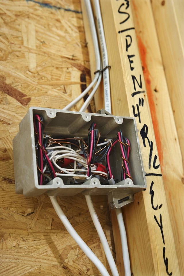 How Often Do I Need a Junction Box When Wiring a Room? | eHow