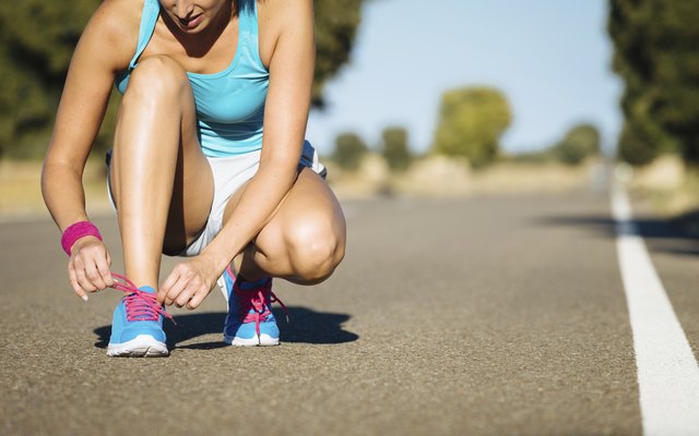 Runner getting ready for running challenge
