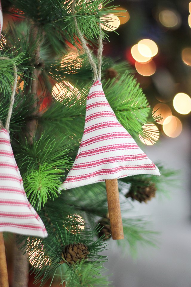 DIY Cinnamon Scented Fabric Tree Ornaments | eHow