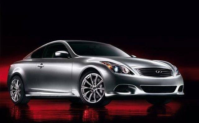 Who Makes Infiniti Automobiles It Still Runs