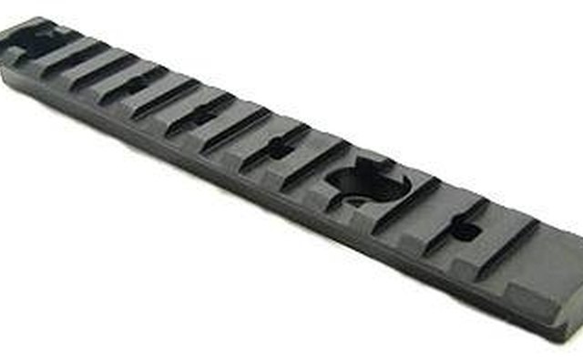 Picatinny rail for a rifle