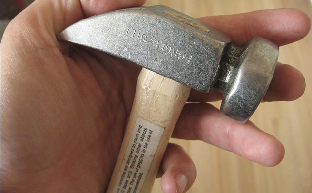 Perfect hammer to tighten rivets