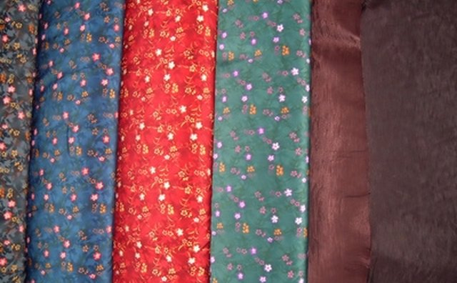 There are many fabric choices for slip covers.
