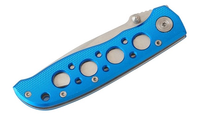 A thumb stud located on the blade makes a spring-assist knife legal under federal law.