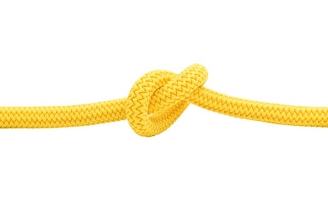 Make sure to use a secure knot. It has to sustain the weight of the kayak so it does not fall.