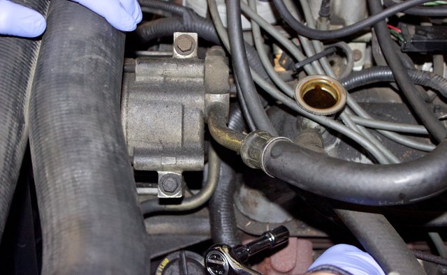 How to Stop Engine Valve Seals From Leaking | It Still Runs