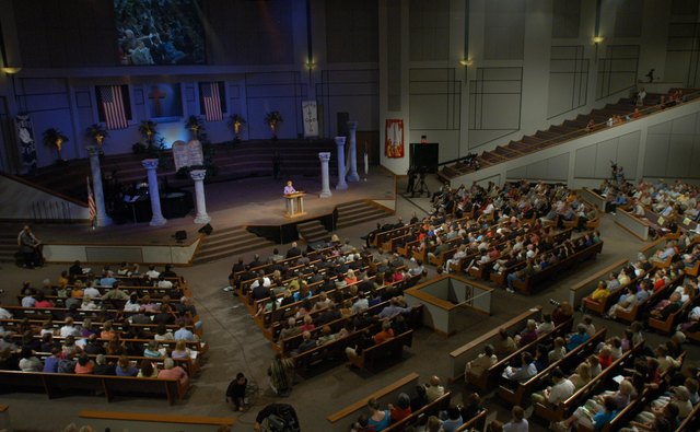 Megachurch Simulcasts Call For Conservative Supreme Court Nominee