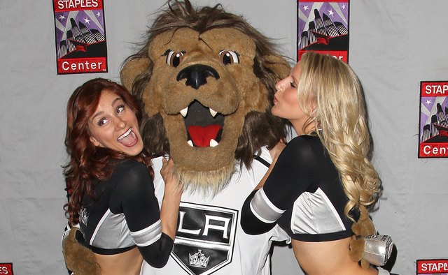 LA Kings Chalk Talk & Game Experience