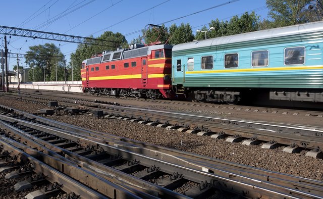 Electric locomotive