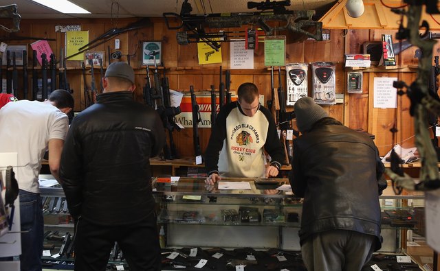 Gun Appreciation Day Draws Out Gun Enthusiasts