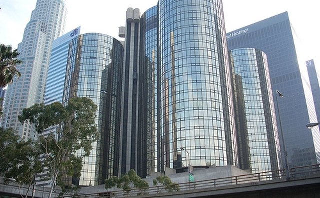 The Westin Bonaventure Hotel of Los Angeles is an example of modern architecture.