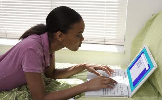 Create your website and online store.