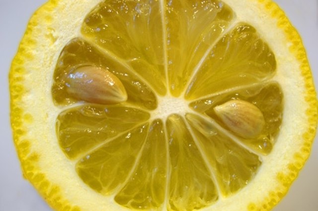 How To Treat Constipation With Honey And Lemon Juice Leaftv - 