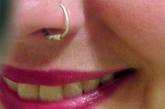 How To Insert a Nose Ring Captive Ball 