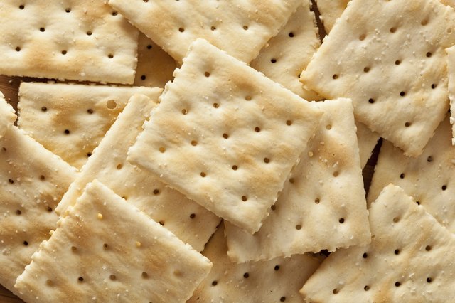 how-to-keep-crackers-fresh-leaftv