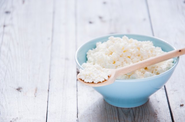 is ricotta or cottage cheese better for you