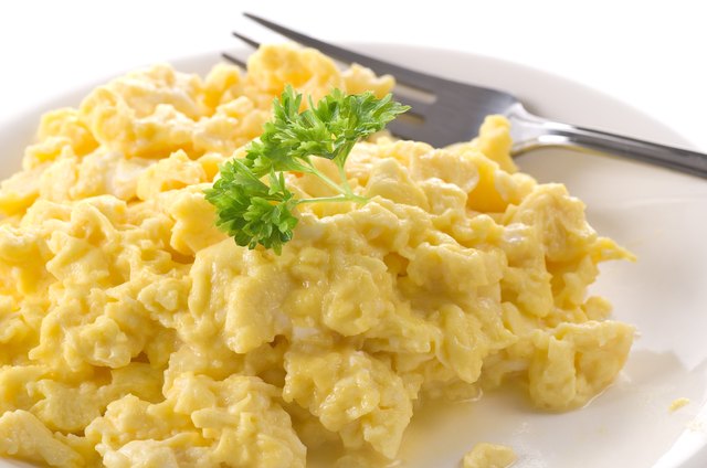 How Long Can You Keep Scrambled Eggs in the Refrigerator ...