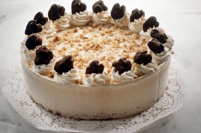 How Long Can You Keep Ice Cream Cake in the Freezer? LEAFtv