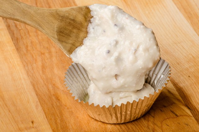DIY Muffin Pan with Aluminum Foil