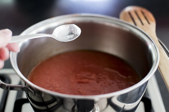 how-to-fix-acidic-tomato-sauce-leaftv