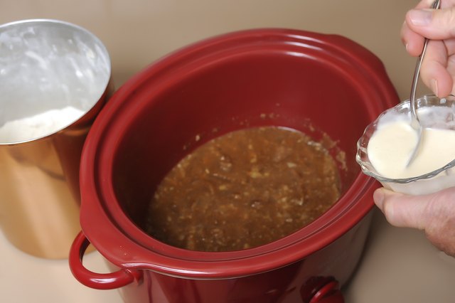 how-to-thicken-sauce-in-a-slow-cooker-leaftv