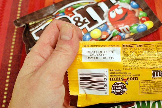 finding-the-expiration-date-of-a-candy-bar-leaftv