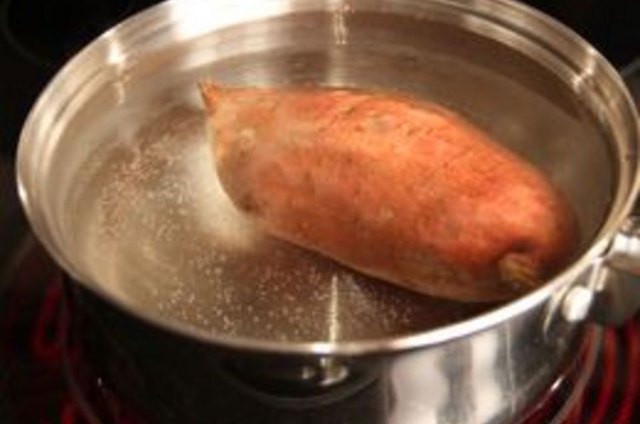 How To Boil A Sweet Potato And Remove The Skin LEAFtv