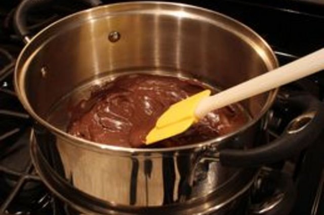 how-to-melt-chocolate-in-a-double-boiler-leaftv